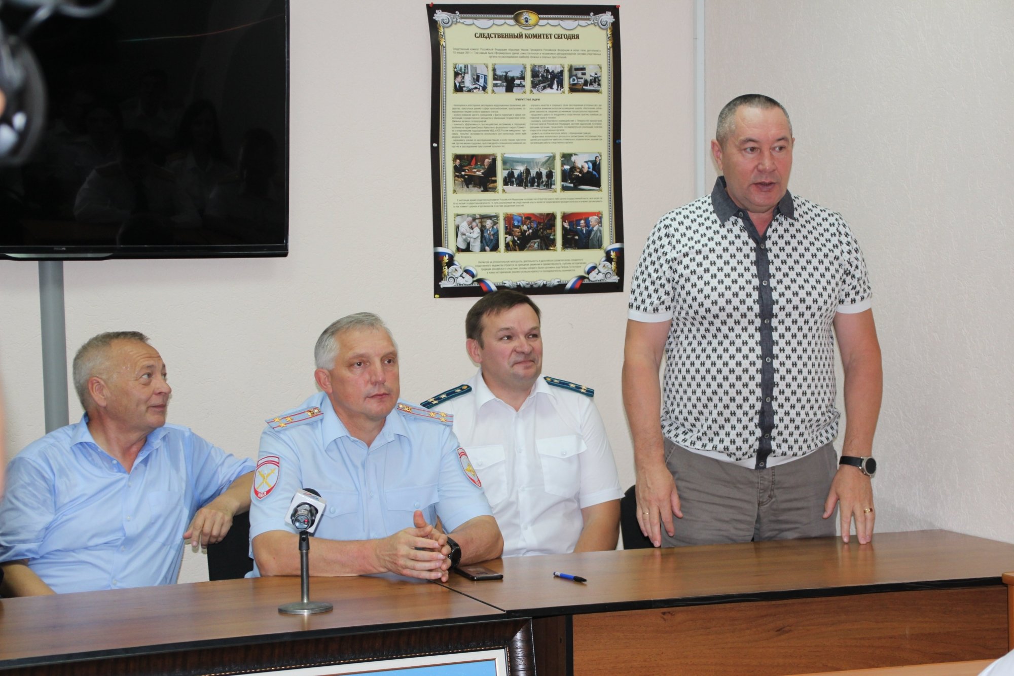 Следователи Челнов получили награды в профессиональный праздник