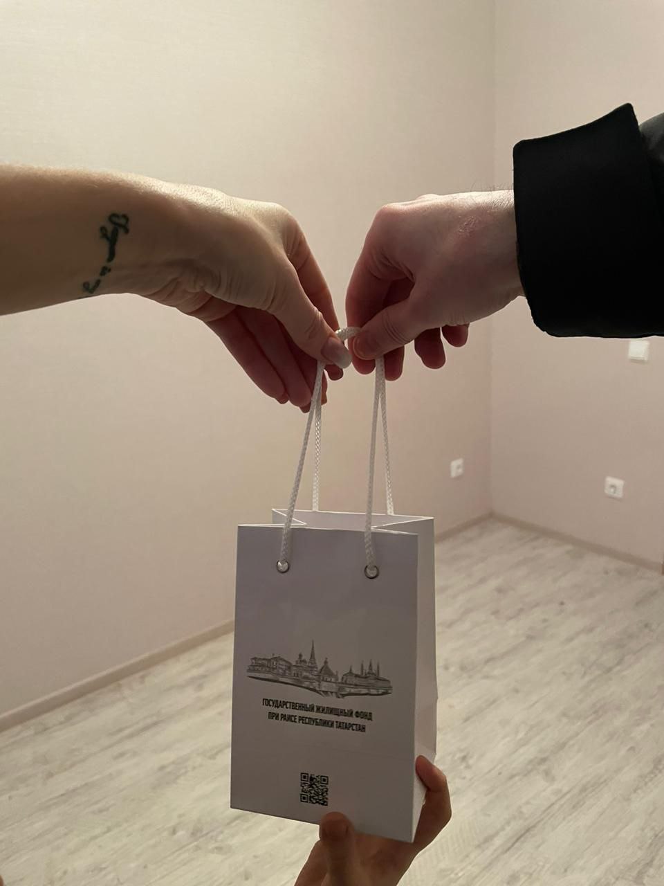 «Мог остаться без квартиры, но предприятие помогло»: сотрудники «РИАТ» получили жилье по соципотеке