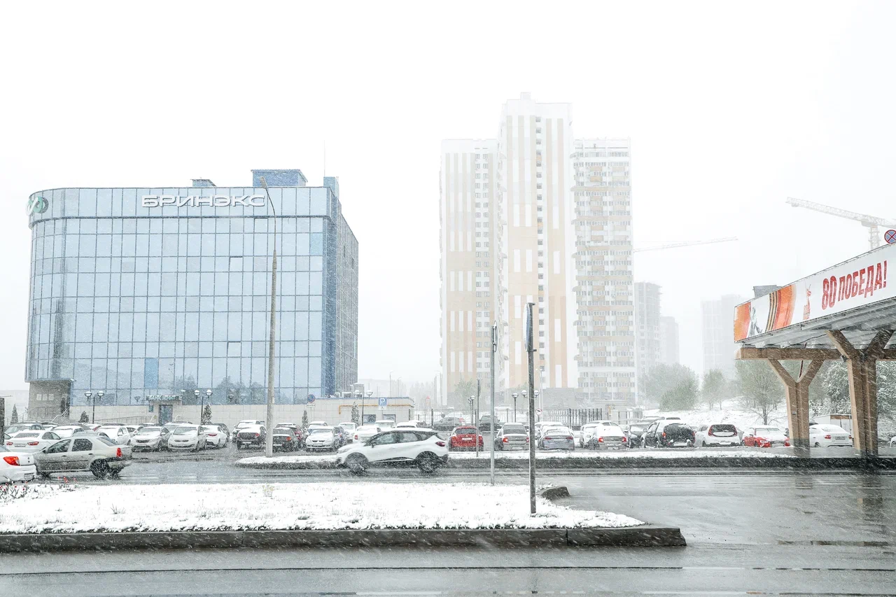 Фото: как Челны перед майскими праздниками накрыло снегом 