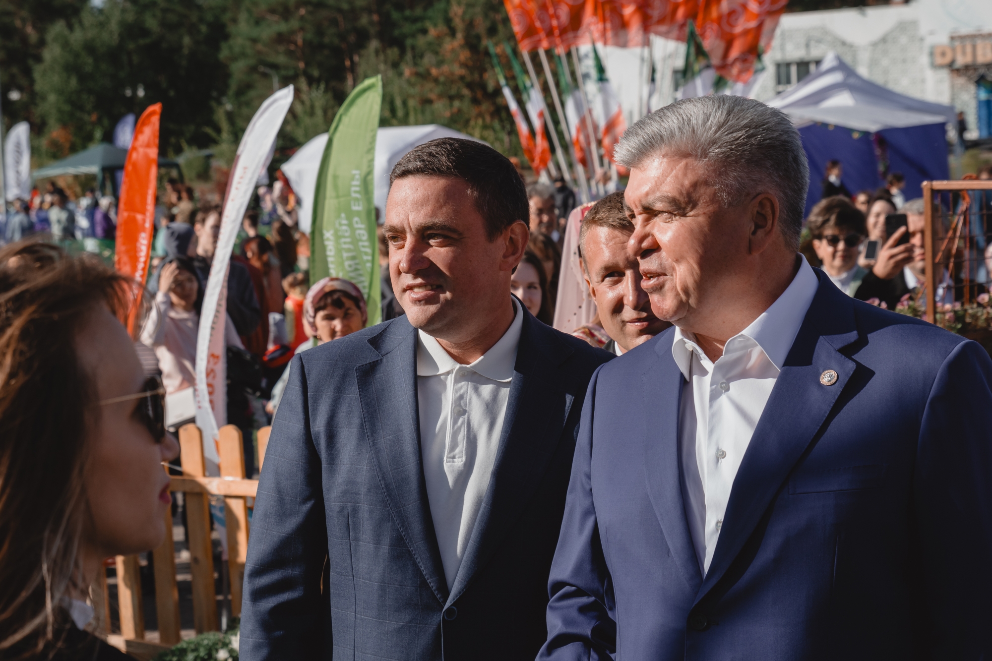 Как Магдеева угощали малиной и просили сделать селфи, чтобы «жена обалдела»