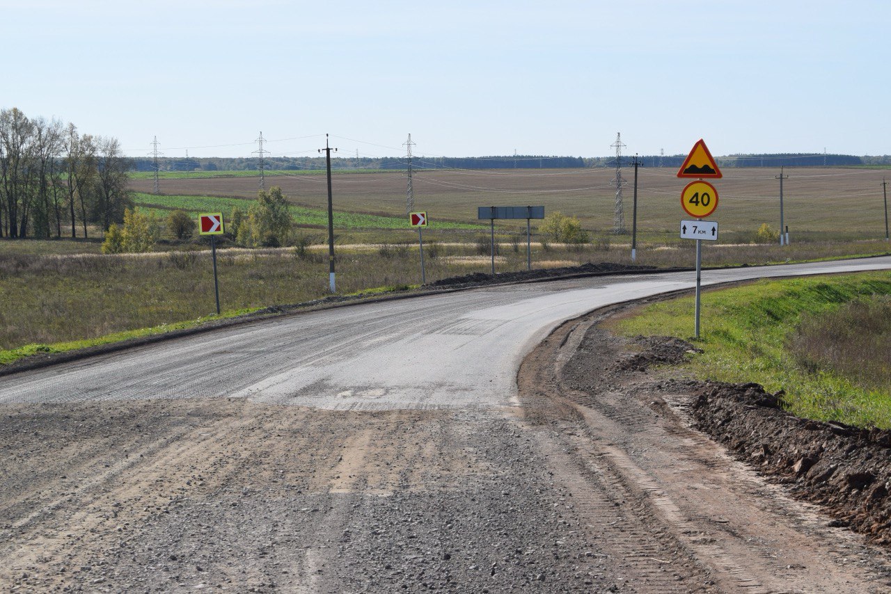 Под Челнами начали восстанавливать дороги, разбитые при строительстве М-7 Под Челнами начали восстанавливать дороги, разбитые при строительстве М-7