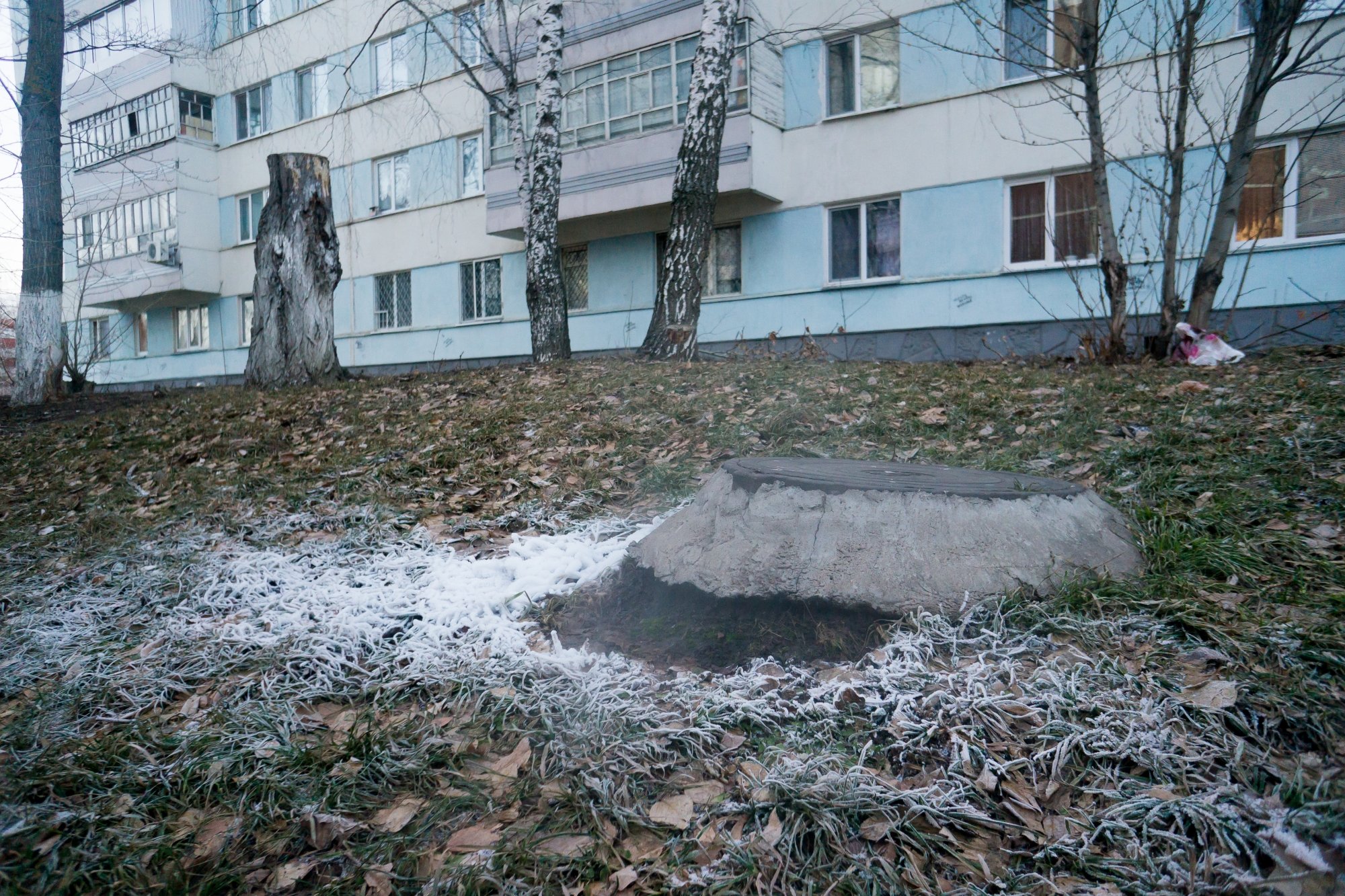 Падение ребенка в люк: колодец две недели стоял открытым по вине медиков  31.01.2022