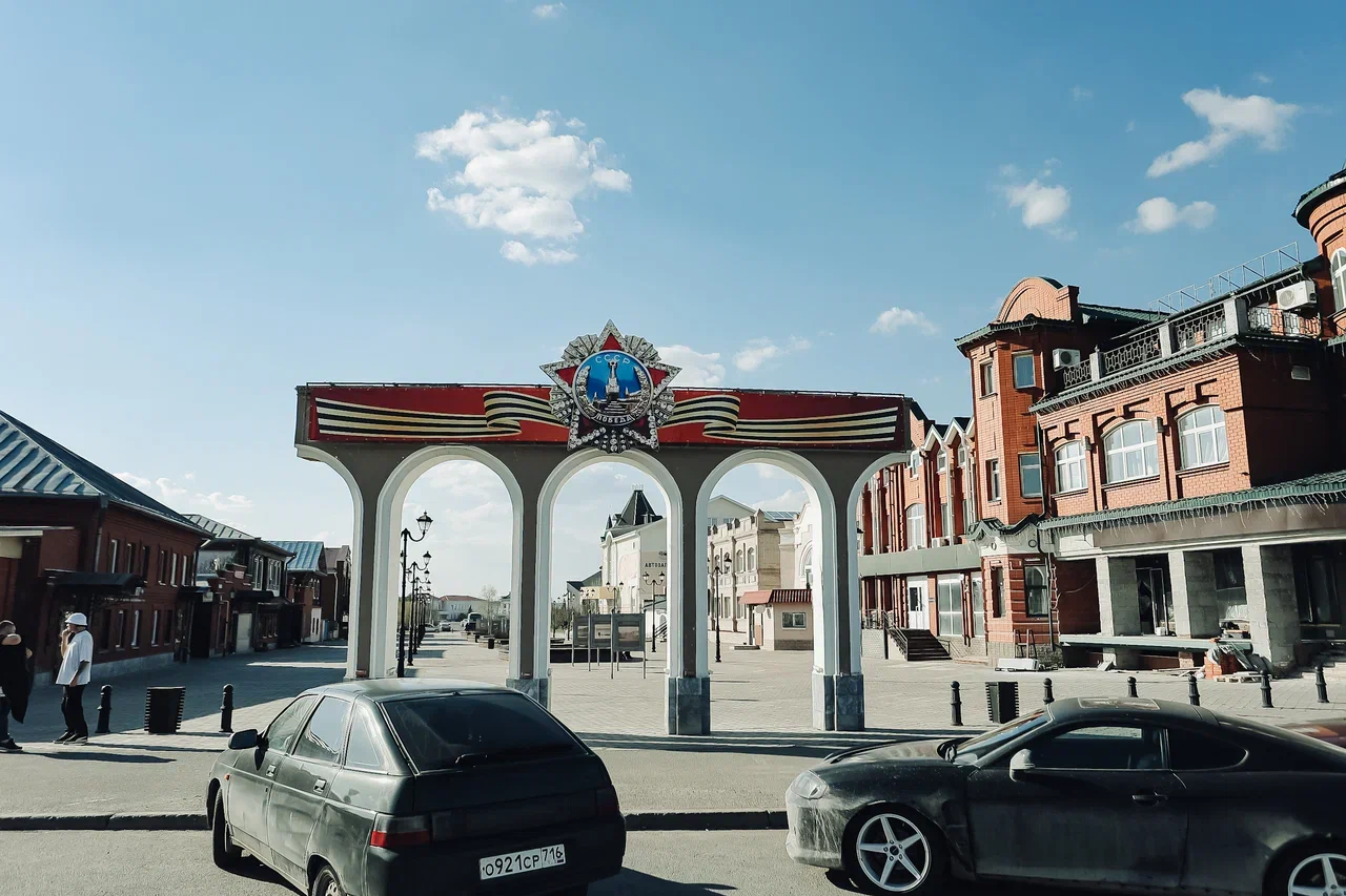 Фото: как Челны украсили к 80-й годовщине Победы