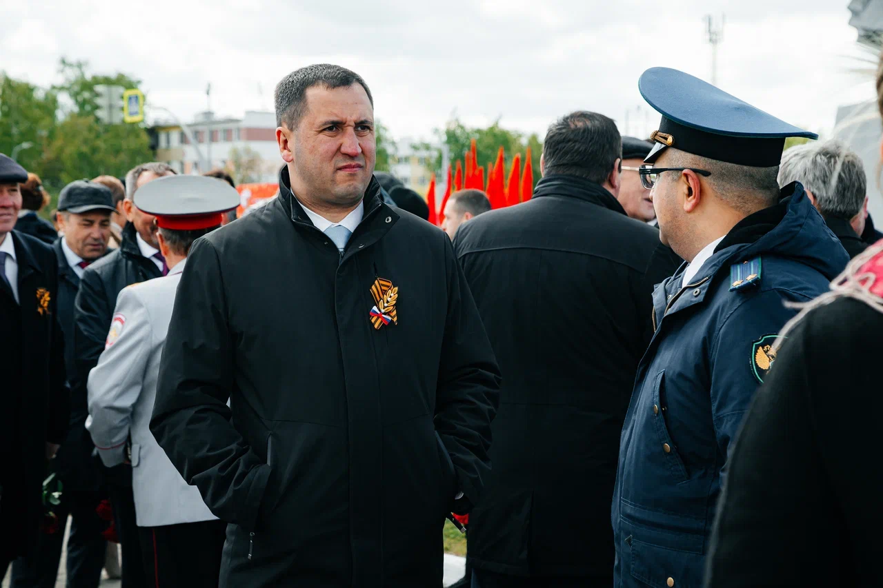 «Указанных маршрутов нет в официальном реестре, но это не помешало наделить правом перевозить пассажиров»