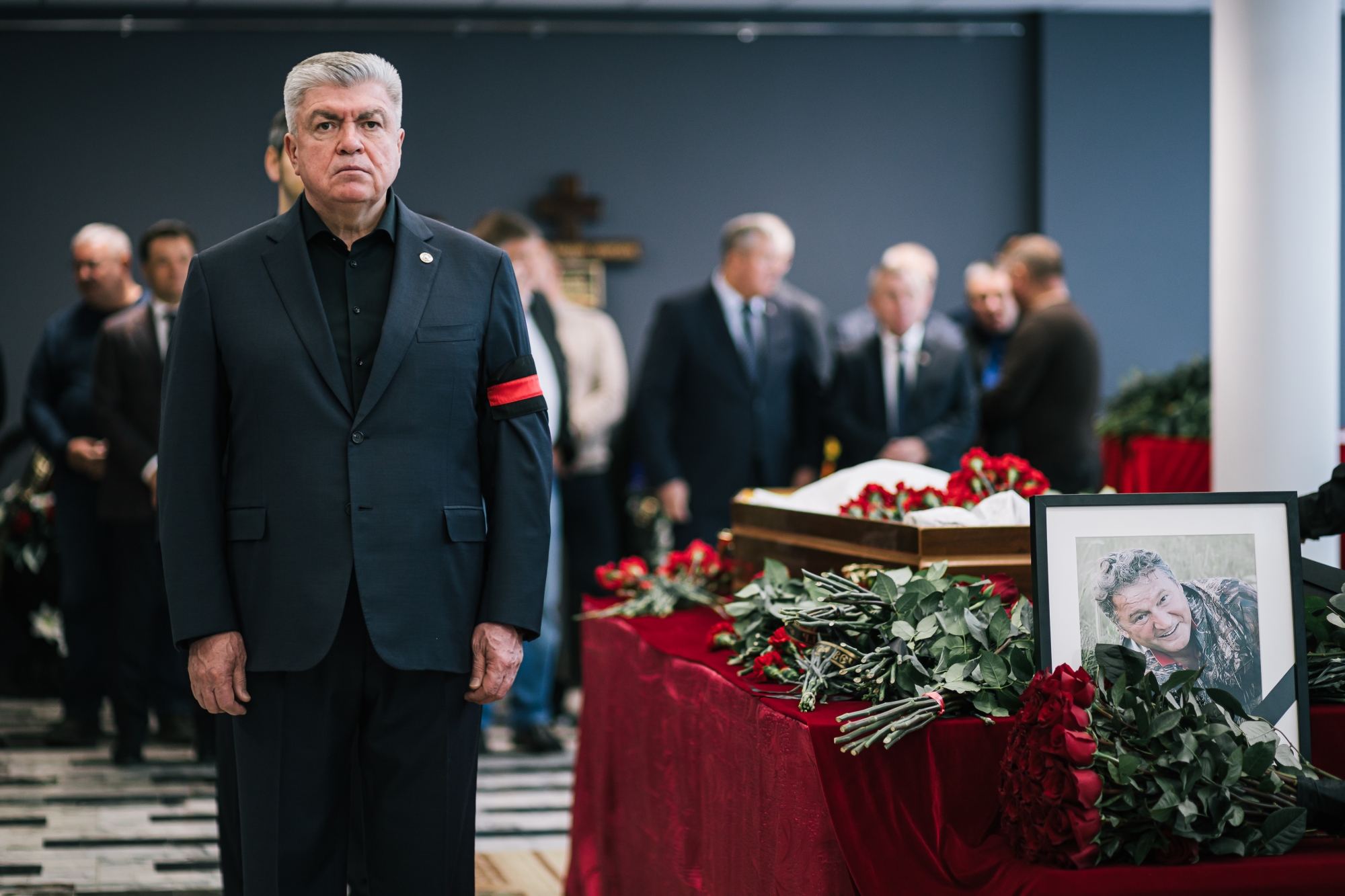 «Никакой предвзятости не было, что он глава. Он всегда оставался Валеркой Макаровым»