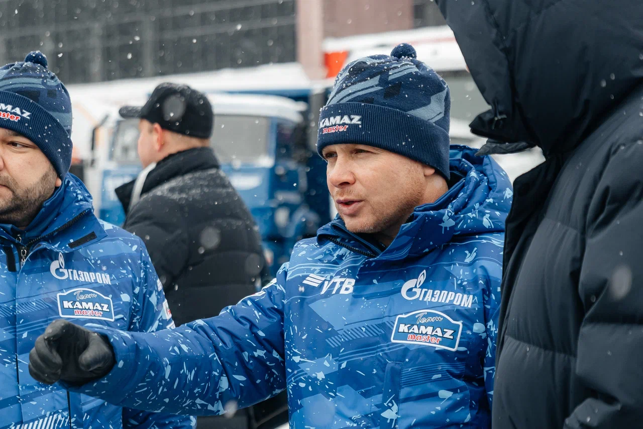 «Много замечаний и жалоб… Нигә тәртип юк? Почему нет порядка?!»