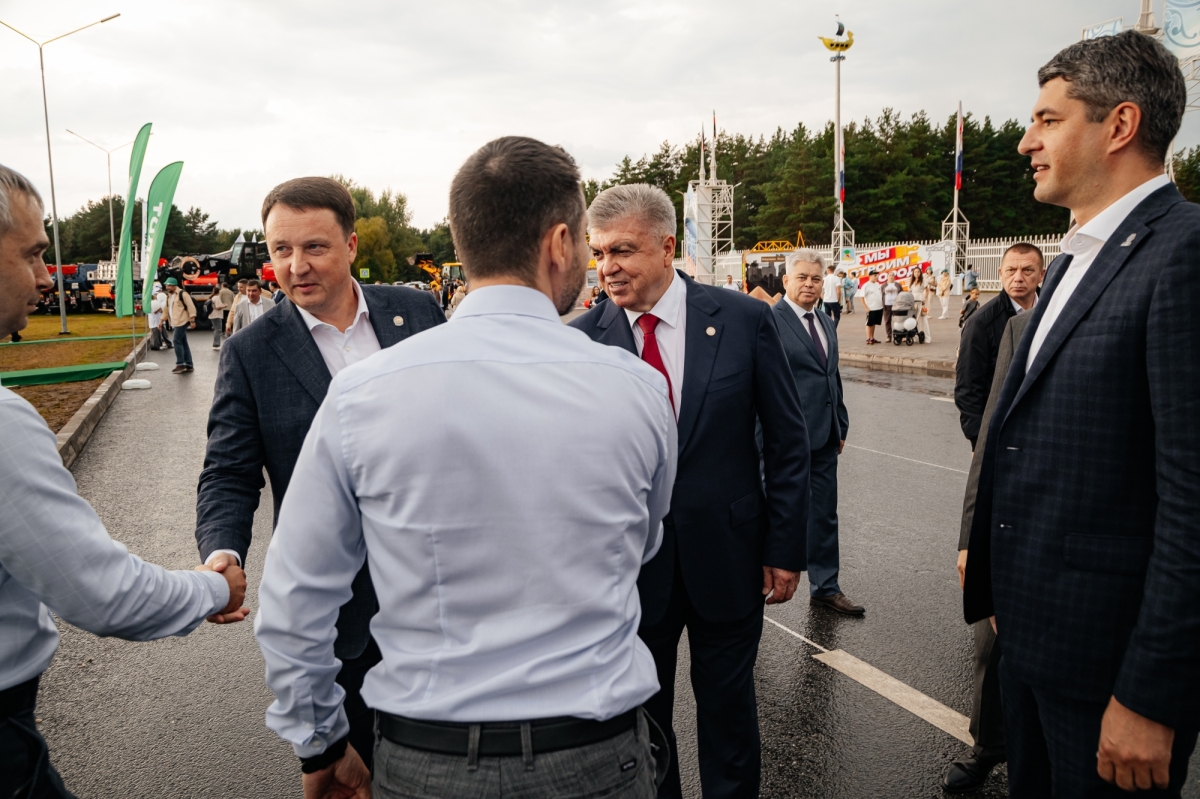 Как в Челнах отметили День строителя: выставка, награды и концерт (фото)