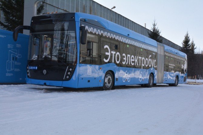Электробус-гармошка КАМАЗ продолжает тестирование в Москве