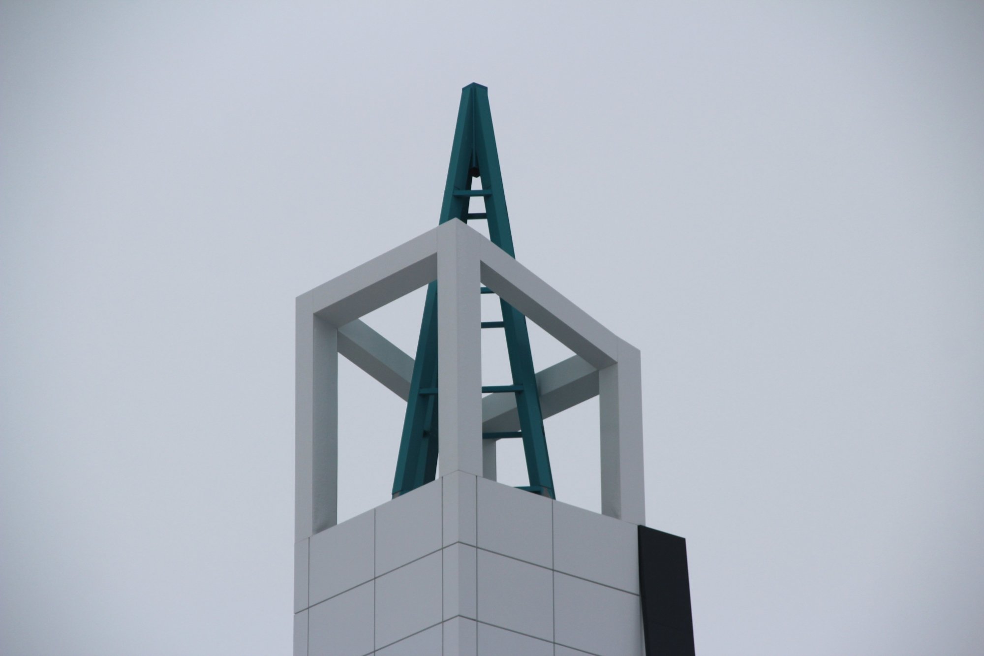 В Челнах на М-7 завершают строительство мечети в стиле хай-тек (фото)