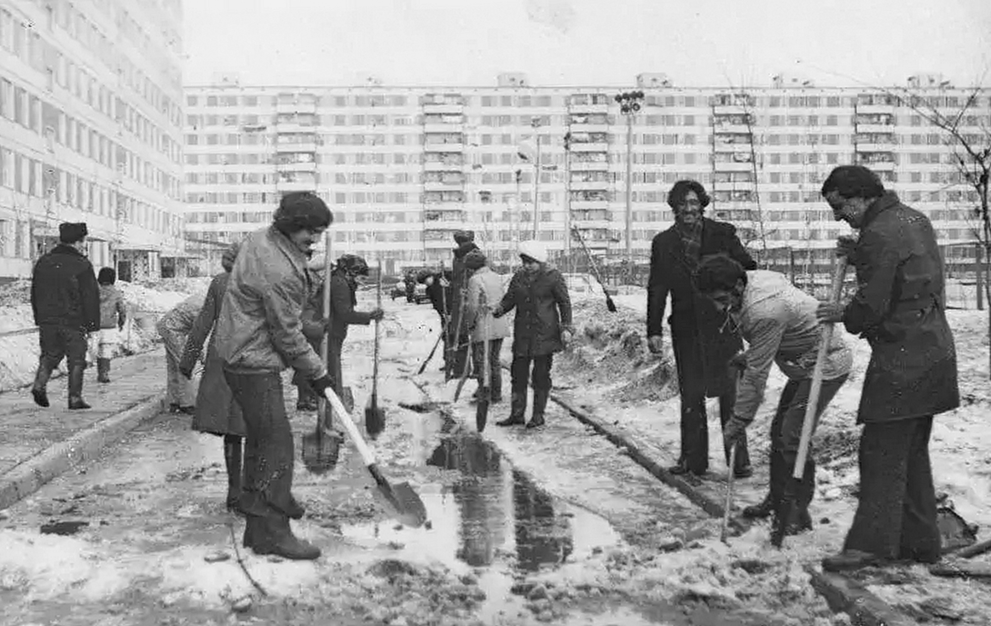 Архивные кадры: субботники в Челнах в 70-х
