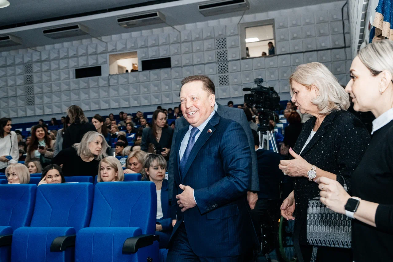 «Для себя мы ставим амбициозную задачу — стать столицей нефтехимии России»