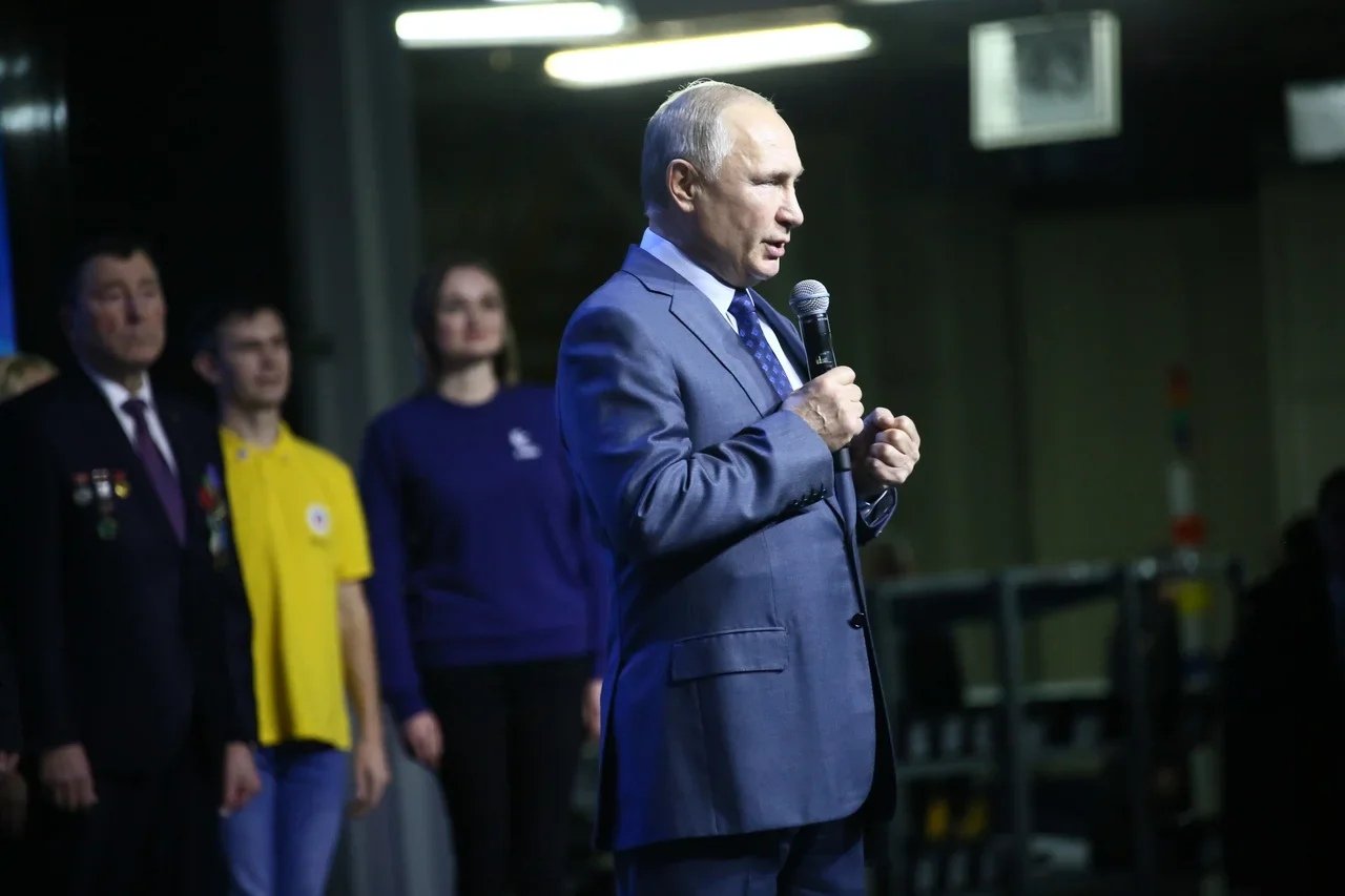 Путин камазовцам: «Низкий поклон всем, кто заложил это предприятие»