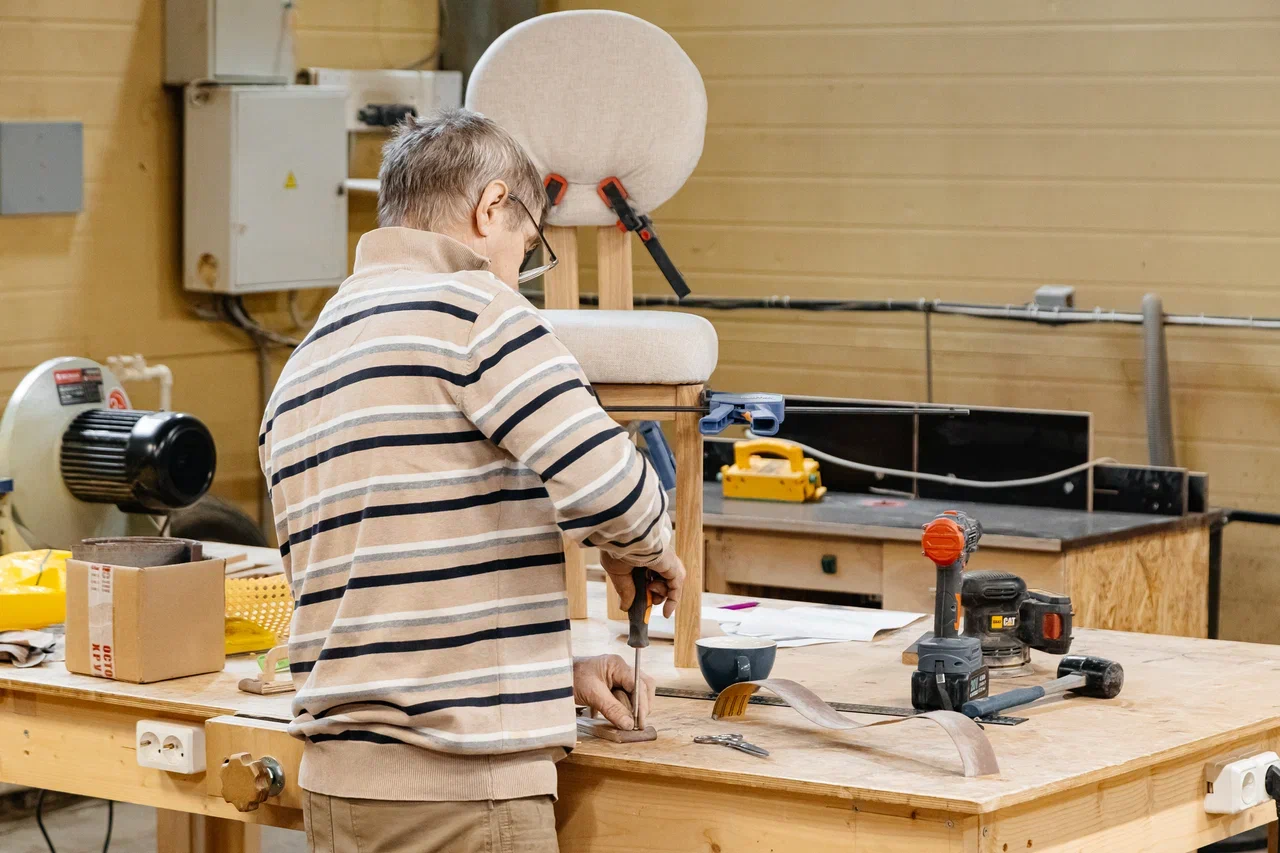 «Нас не привлекает мебель, которая в 90% присутствует на рынке. В ней нет ни жизни, ни души» «Нас не привлекает мебель, которая в 90% присутствует на рынке. В ней нет ни жизни, ни души»