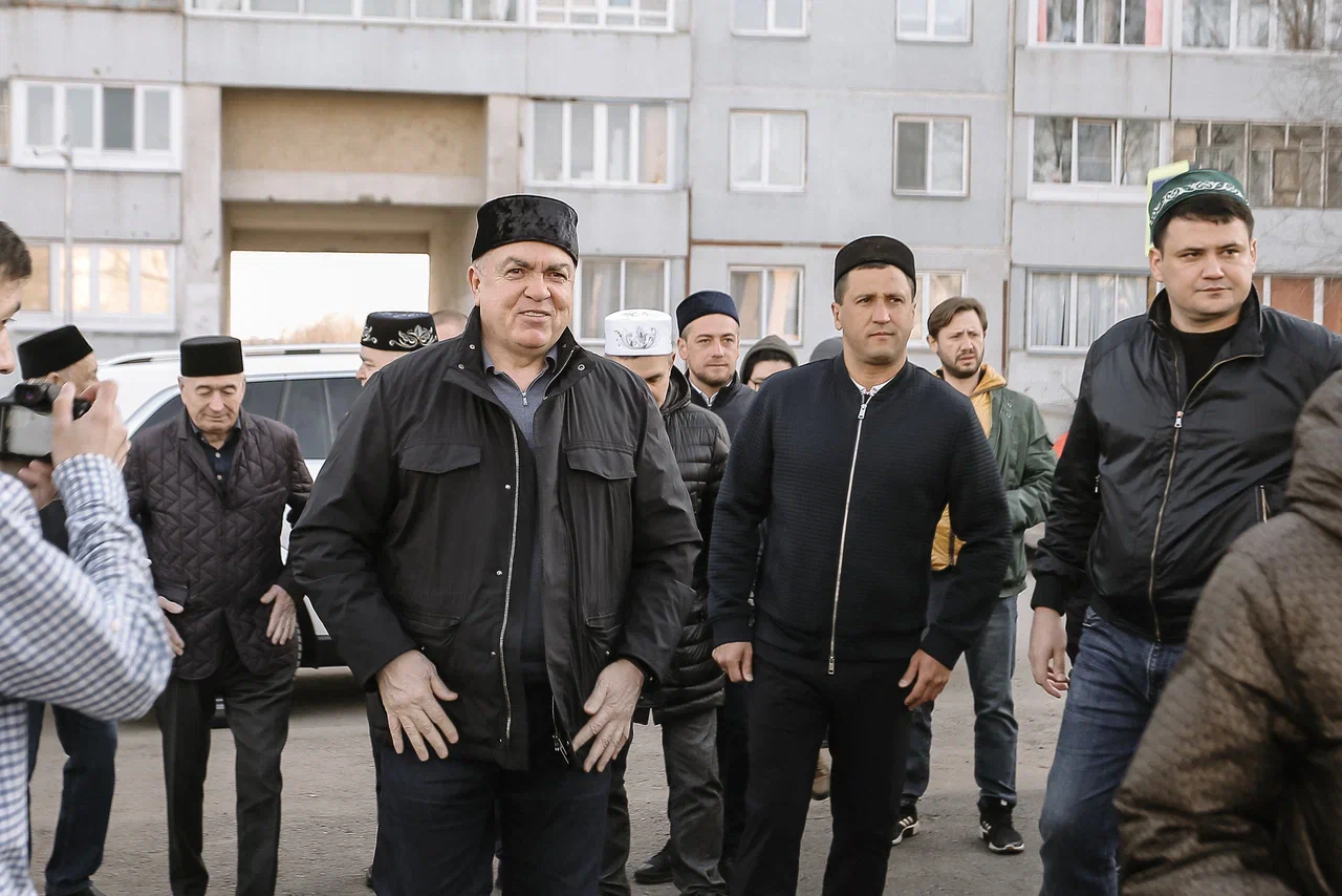 Фото: в мечетях города прошли гает-намазы в честь окончания месяца Рамадан