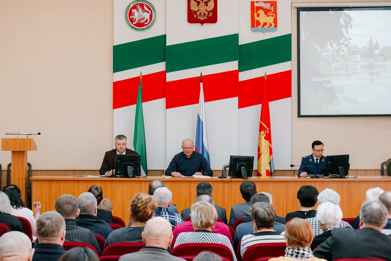 «Сети проложили 30 лет назад, когда проведут газ – не знаем. Скандалы каждый день»