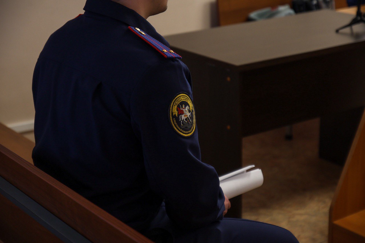«Они утверждают, что я проставил оценки по предметам, которые никогда не преподавал. Физкультура, информатика...» 