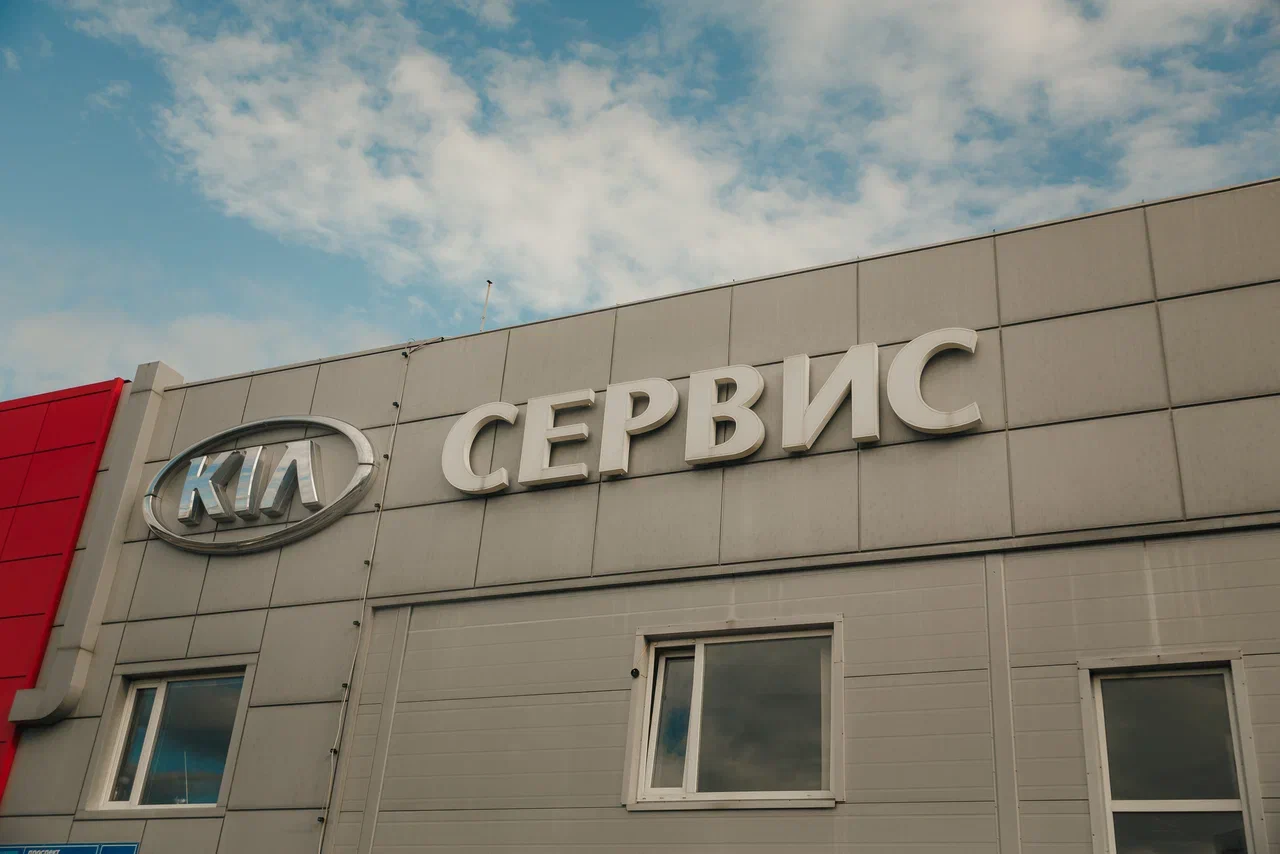 Автосалоны ТТС в Челнах массово меняют вывески на «китайцев» (фото)