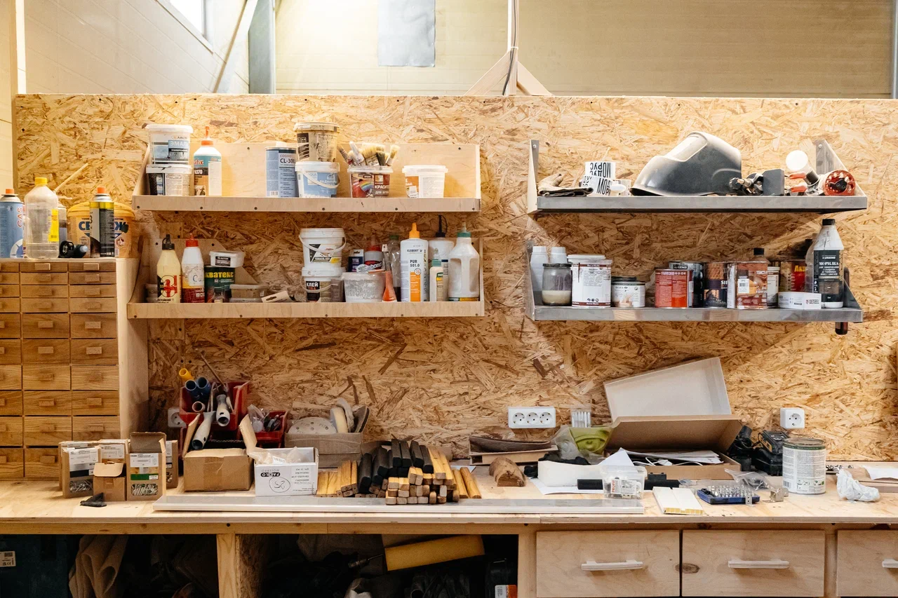 «Нас не привлекает мебель, которая в 90% присутствует на рынке. В ней нет ни жизни, ни души» «Нас не привлекает мебель, которая в 90% присутствует на рынке. В ней нет ни жизни, ни души»