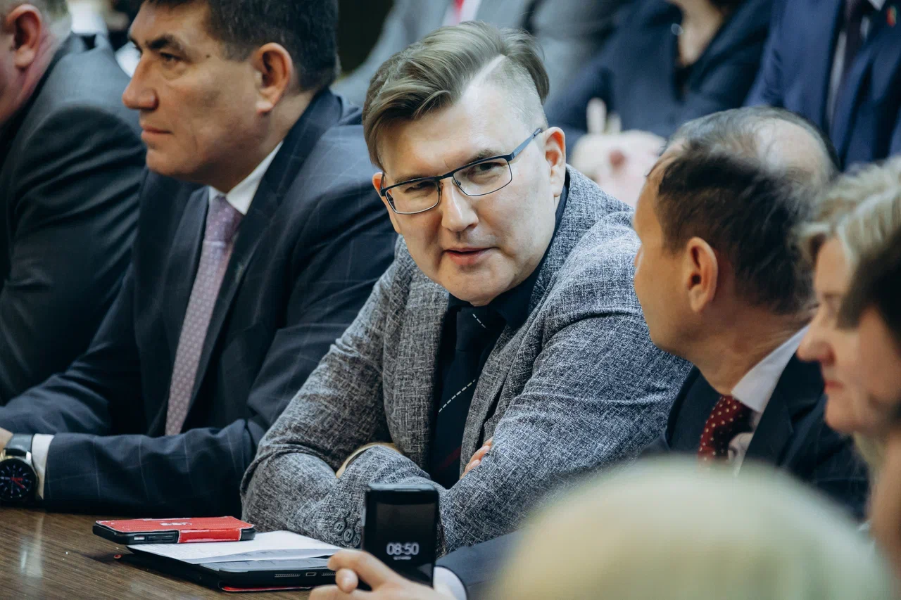 «Должен быть сплав опыта, мудрости и молодости. Хотели бы привлечь людей с финансовыми и административными возможностями»