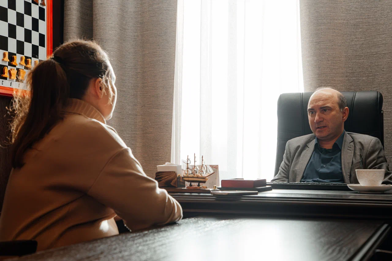 «Мы ни у кого ничего не просим, не дают – сами заработаем»