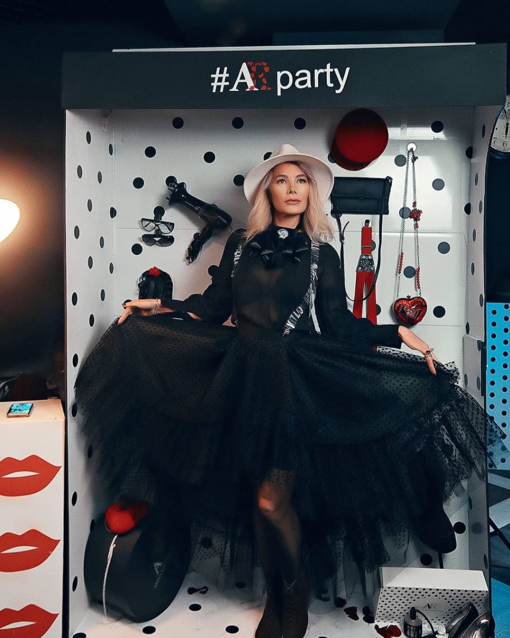 Анна Рачкова устроила кукольную вечеринку в свой день рождения 