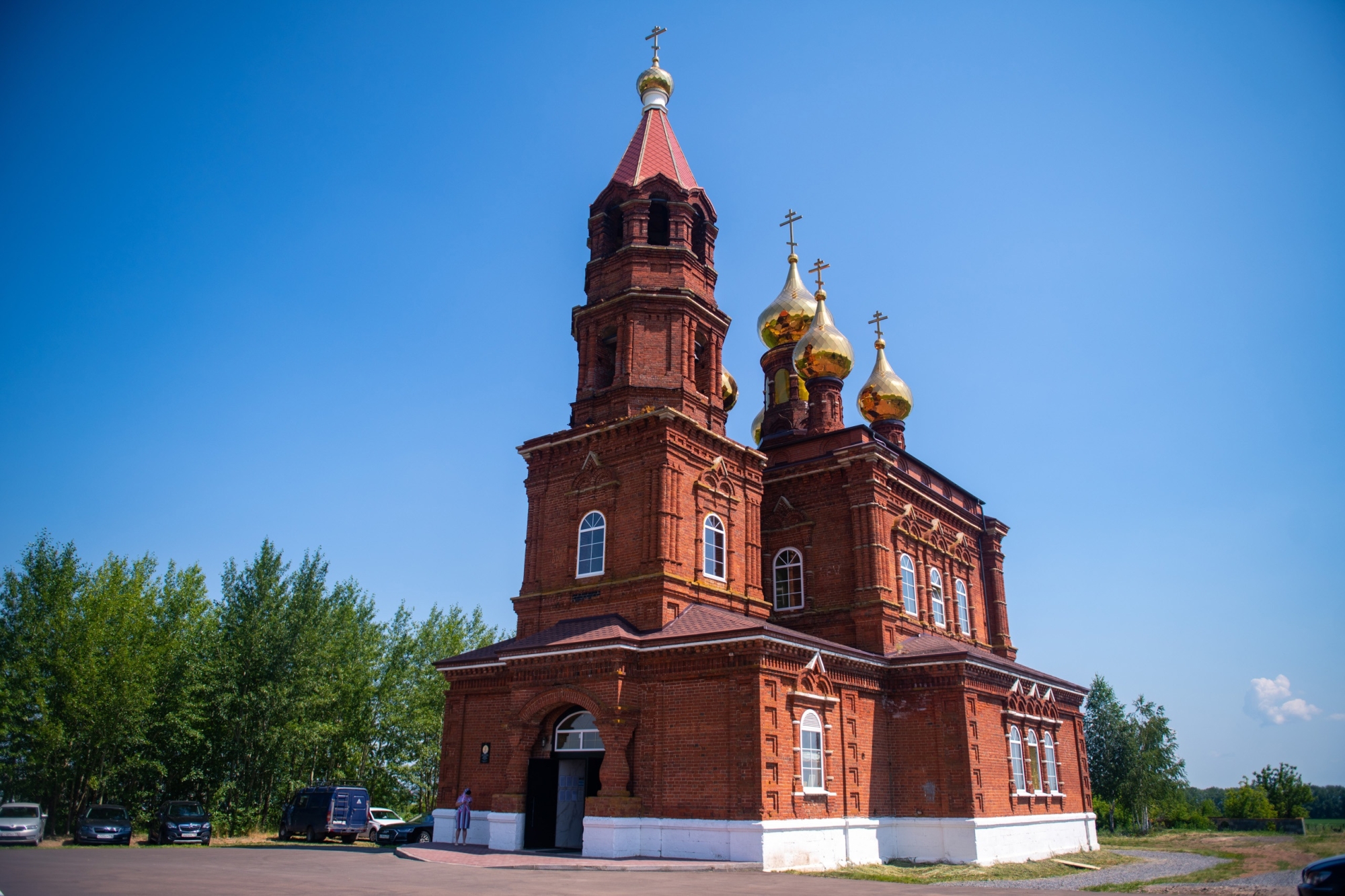 В Тукаевском районе освятили храм, восстановленный при помощи Галяутдинова