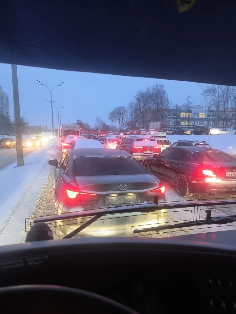 «Горкоммунхоз» заявил о перебоях с общественным транспортом из-за непогоды