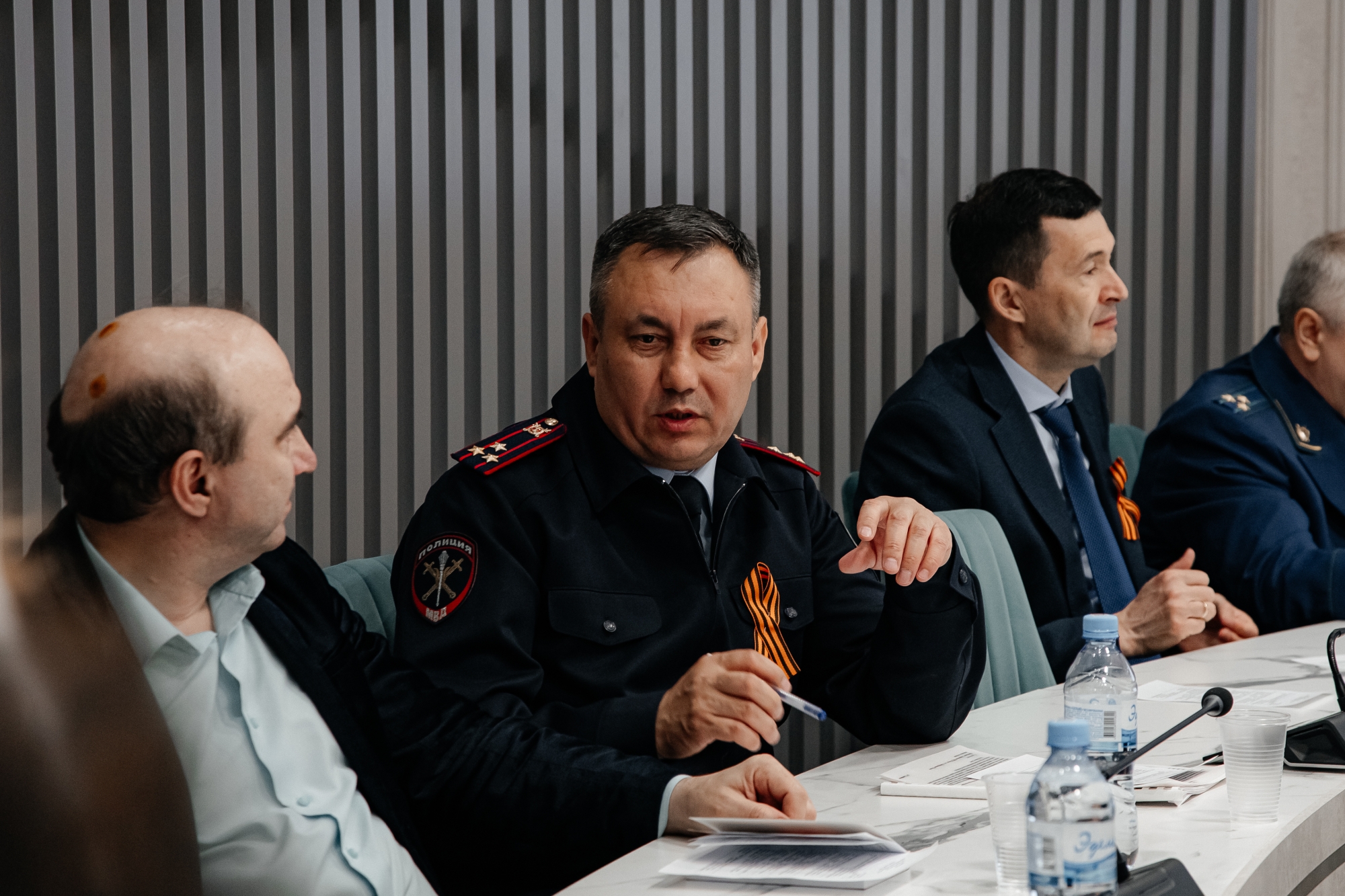 «Если не прошел диспансеризацию – два-три дня твой пропуск на завод не работает, туда ты не попадешь»
