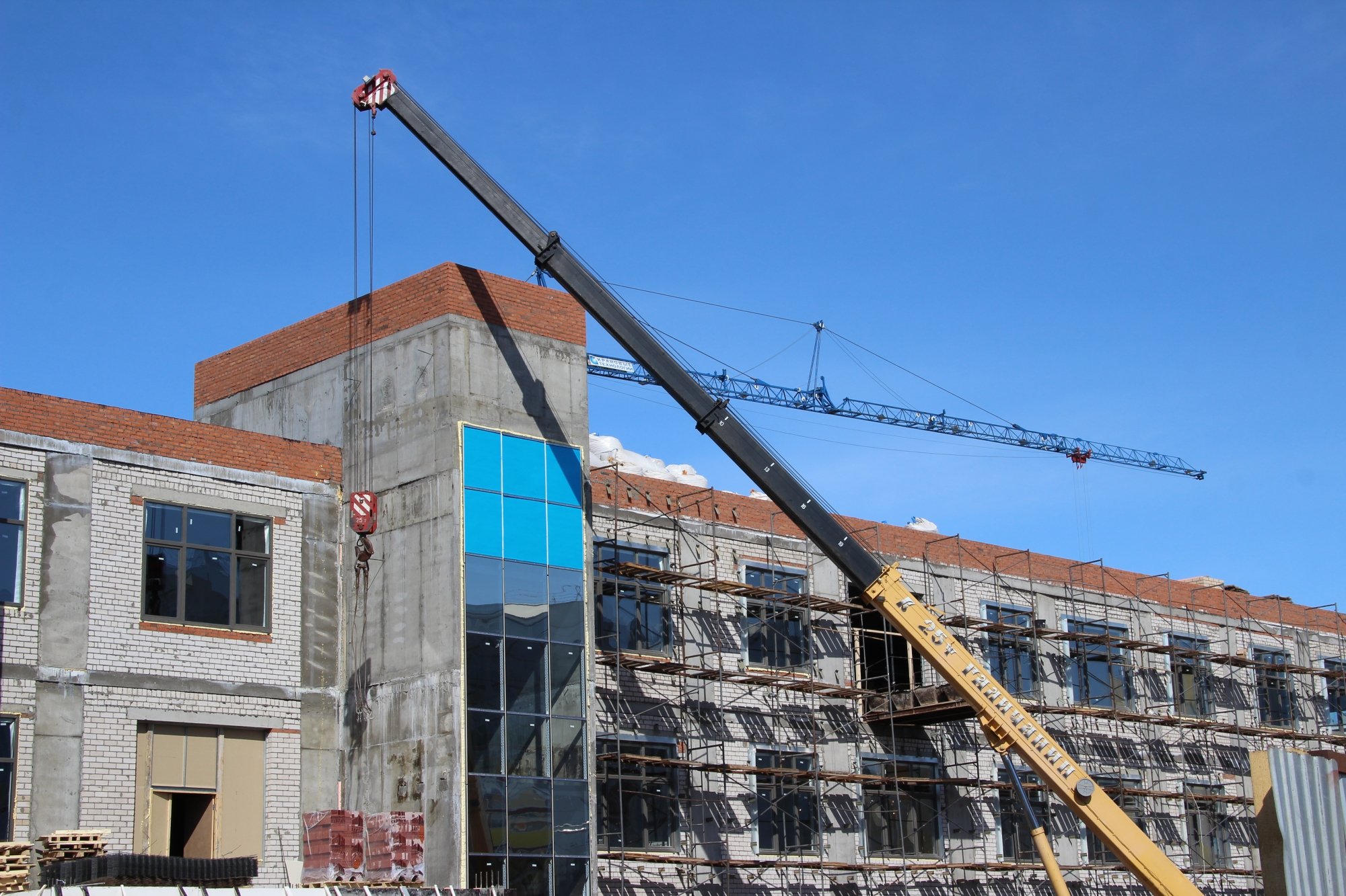Фото: как идет строительство новой школы в Замелекесье 