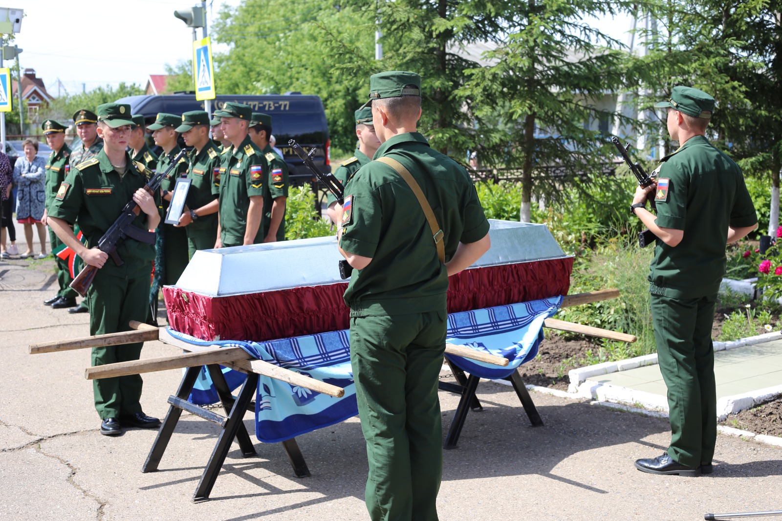 Под Челнами похоронили 30-летнего рядового, погибшего в спецоперации