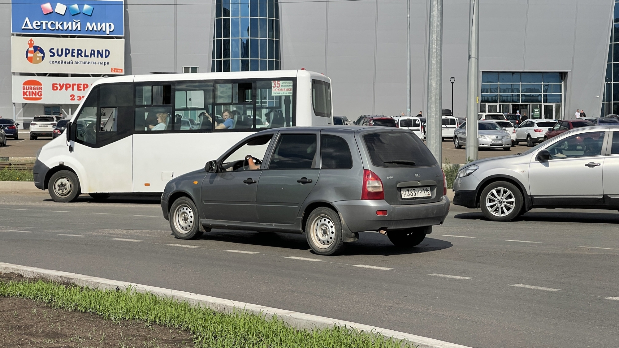 Челны биз. Hyundai h1 2021. Новый h1 2021 Hyundai. Hyundai h1 2021 2.5. Hyundai h-1 at 2021.