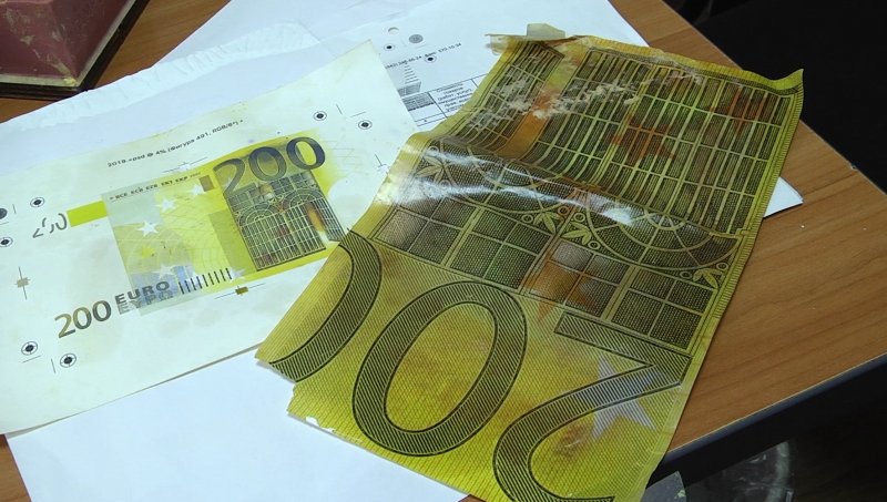 МВД выдало подробности дела о фальшивых евро, где замешан сын Есартии