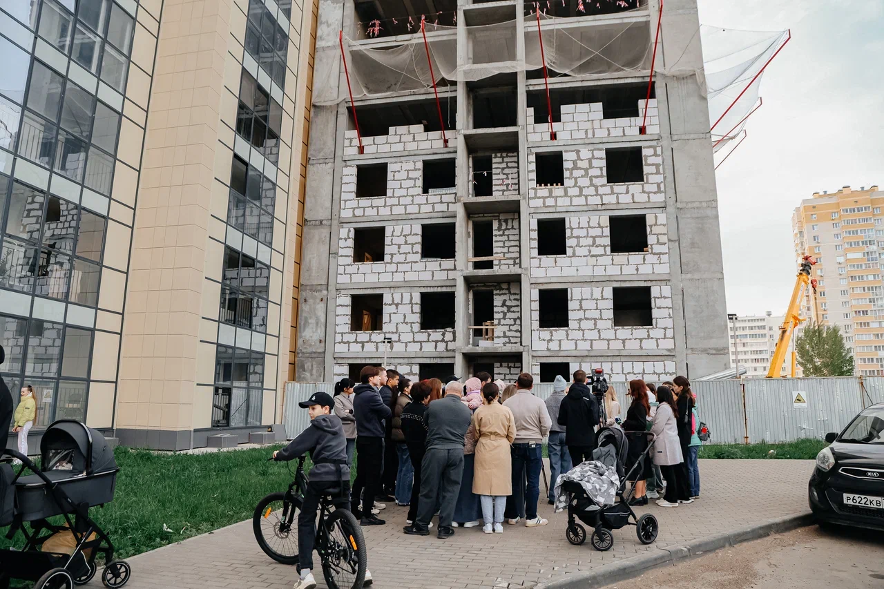 «Загорись одна стена - все вспыхнет. Те, кто это построил, руководствовались одним - прибылью»