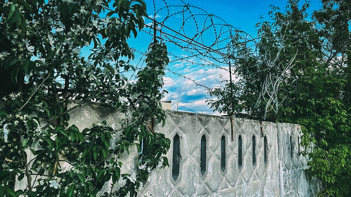 «Замелекесье» строило дома из ЗЯБовского материала, но не платило. Его получали бесплатно, загоняя завод в долги»