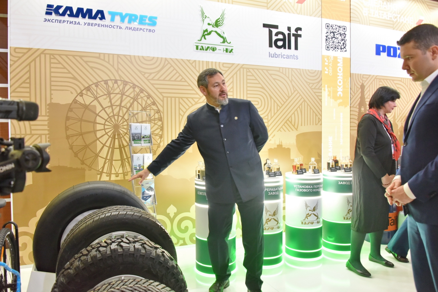 Фото: «КАМАЗ» представил новую технику в Казани на саммите БРИКС Фото: «КАМАЗ» представил новую технику в Казани на саммите БРИКС