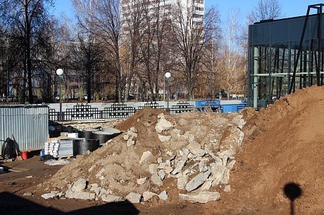 Застройщик спорного здания на Московском пытался разморозить проект