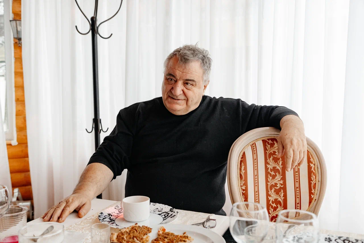 «Я пережил 90-е, жил в кризис, но от этих нападок просто не выжил» «Я пережил 90-е, жил в кризис, но от этих нападок просто не выжил»