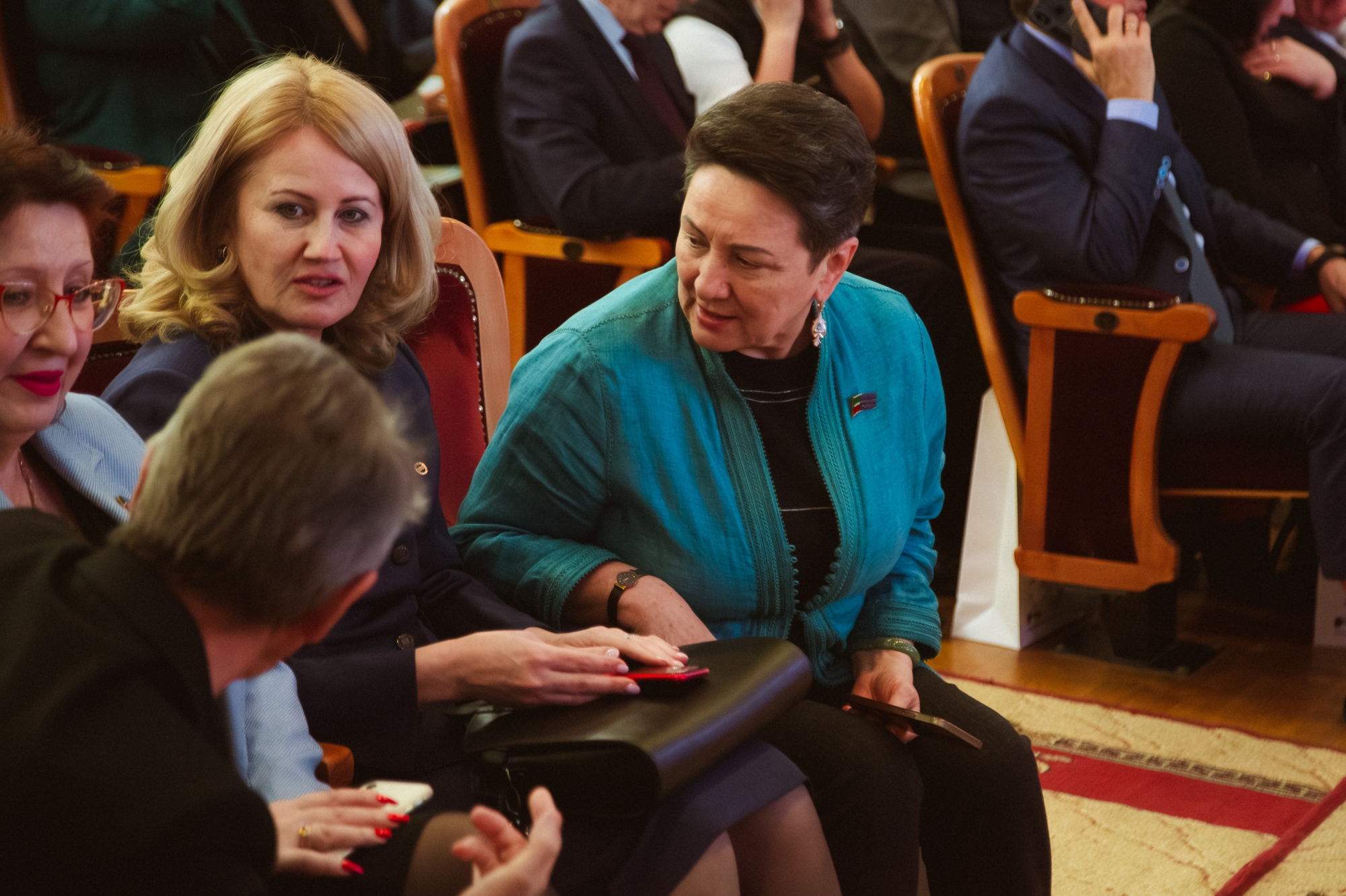 «Я прошу вас, проявите характер. Ну хоть одно какое-нибудь пожелание в адрес Госсовета! Тишь да гладь…»