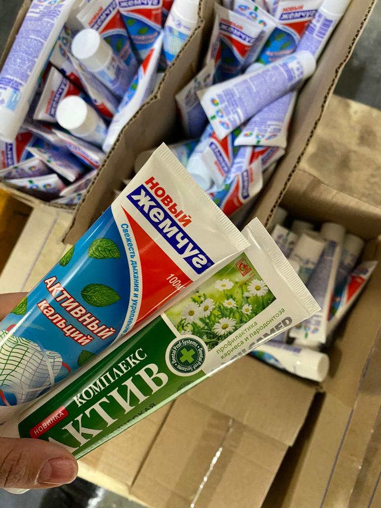 Директор компании «Элмата» собрала мобилизованным 700 тюбиков зубной пасты
