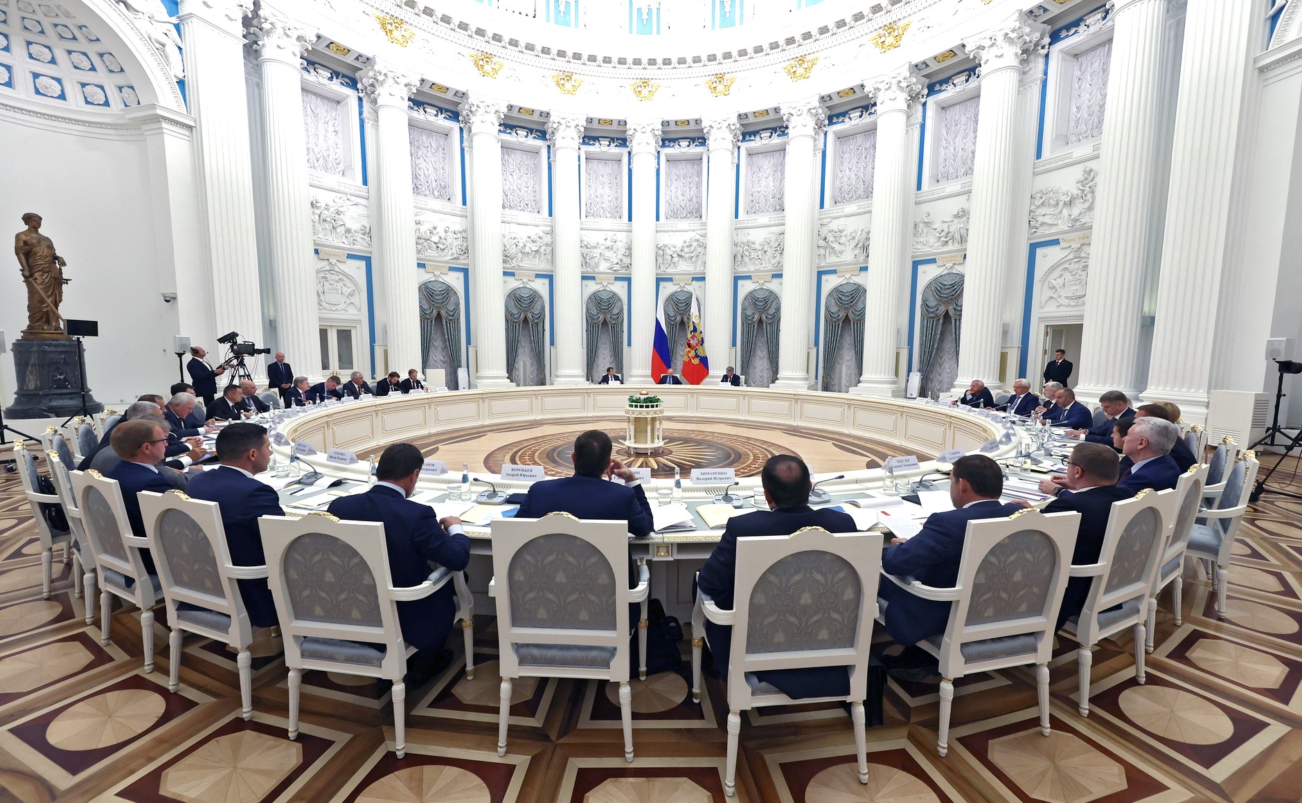 Когогин принял участие во встрече с Путиным по общественному транспорту 
