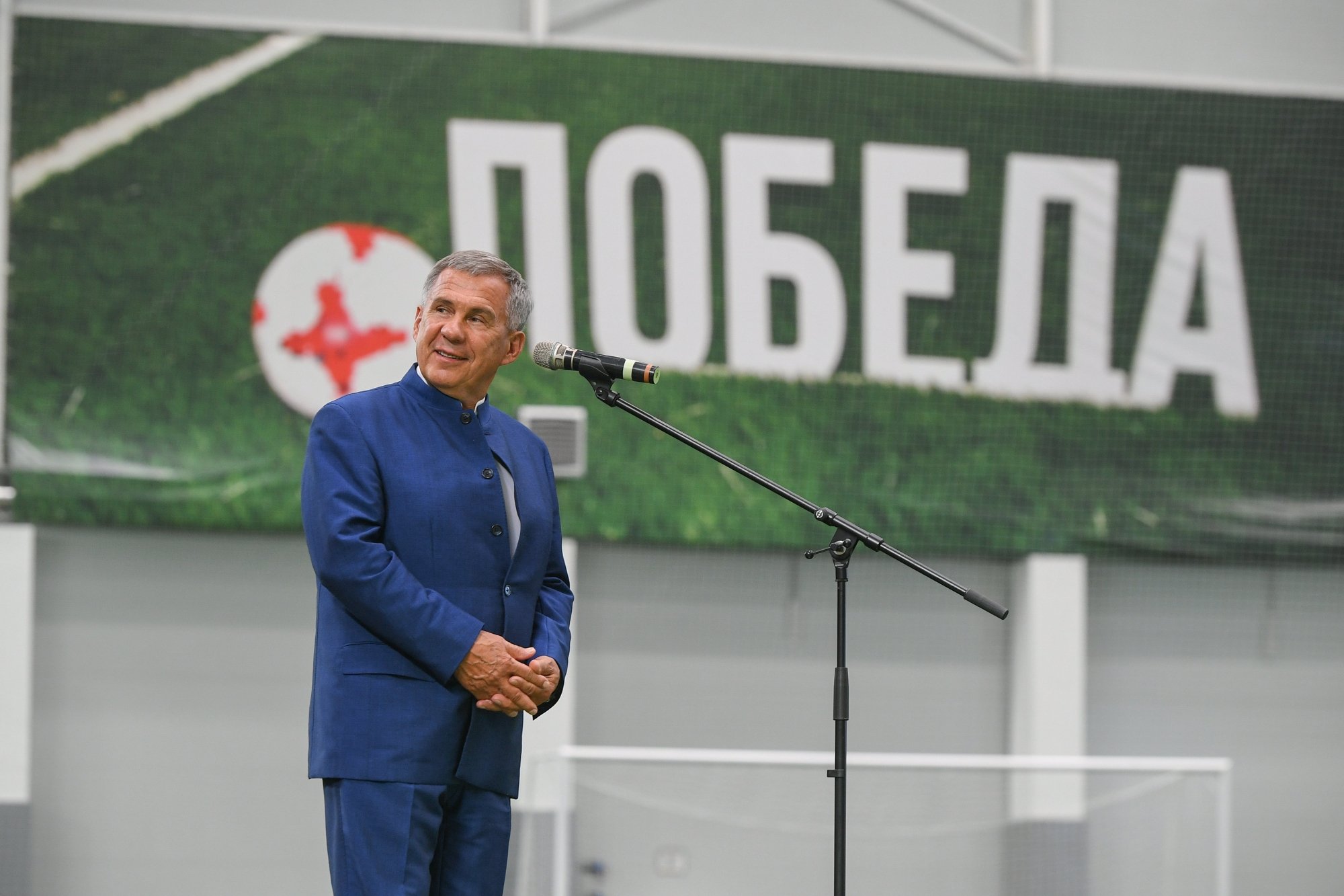 Фото: как президент в Челнах спортобъекты открывал