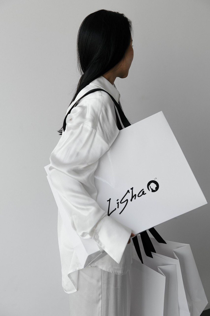Певица Лия Шамсина запустила производство одежды под брендом LiSha 