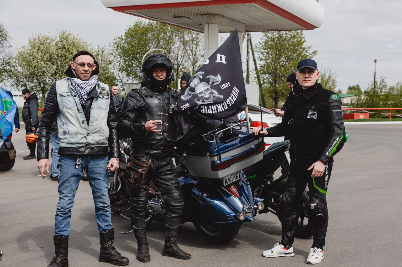 Фото: «Ночные волки» открыли мотосезон 
