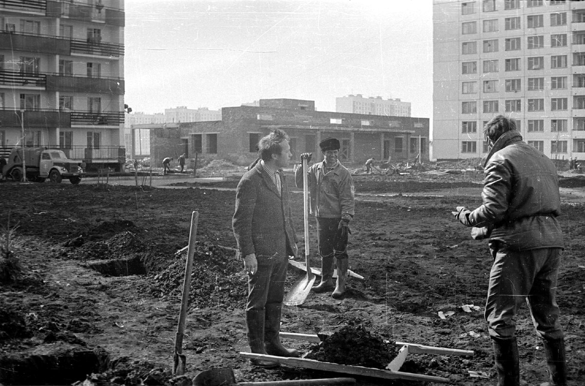 Как проходил Ленинский субботник на «КАМАЗе» 50 лет назад (фото)