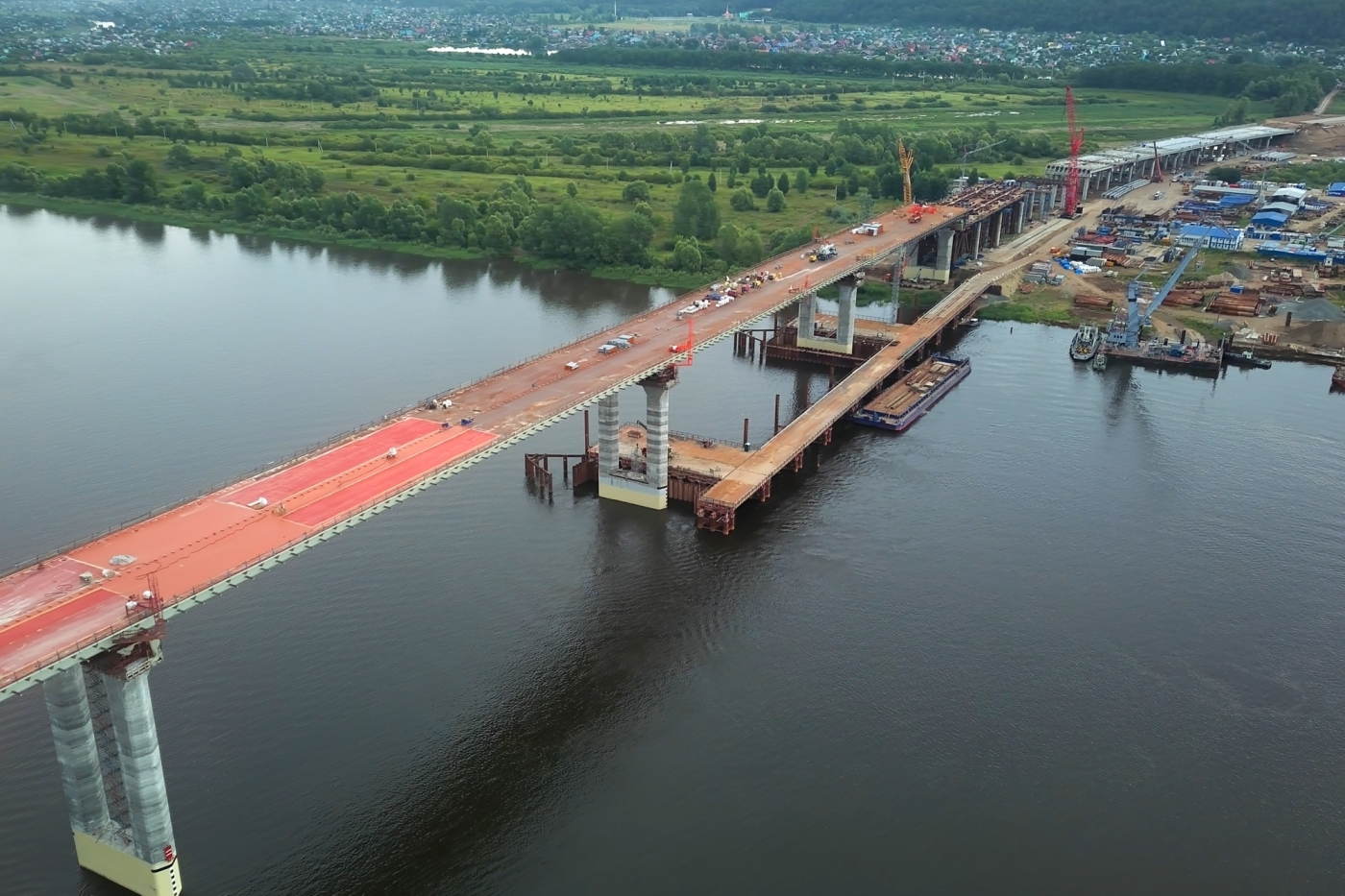 Фото: что увидел Рустам Минниханов на стройке моста через Каму Фото: что увидел Рустам Минниханов на стройке моста через Каму