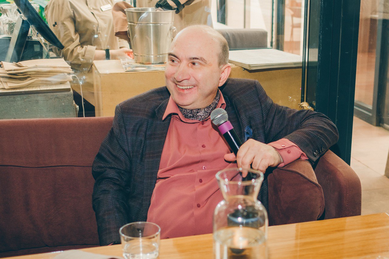 Олег Афанасьев: «Чем образованнее женщина, тем меньше она хочет рожать» Олег Афанасьев: «Чем образованнее женщина, тем меньше она хочет рожать»