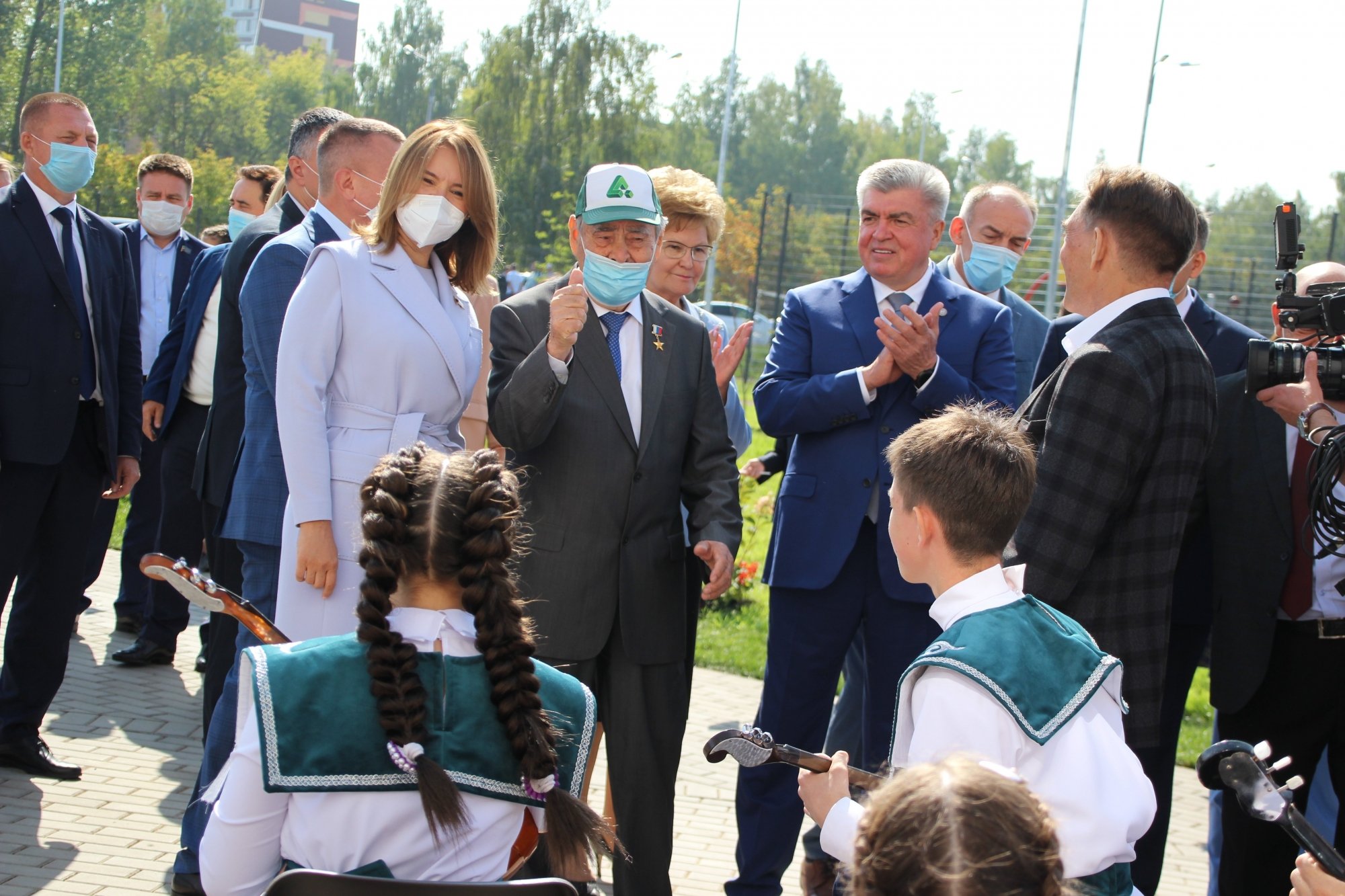 Гимназию «Адымнар» в Челнах открыли с участием Минтимера Шаймиева (фото)