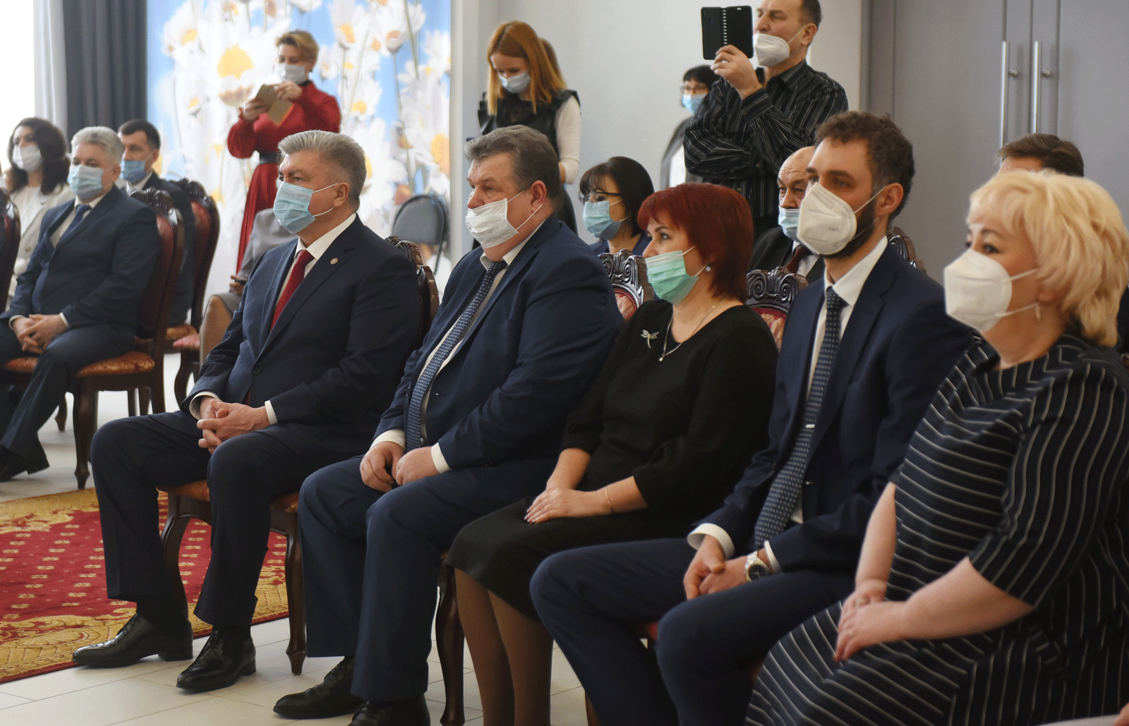 Владимир Путин наградил работников здравоохранения Челнов