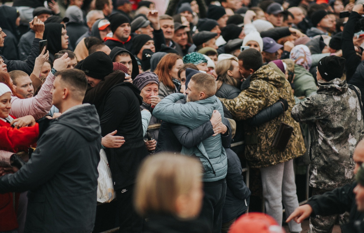 Новости челнов сегодня последние. Мобилизованные в Челнах. Мобилизация в Набережных Челнах 2022. Прощание с мобилизованными в наб Челнах. Мобилизованные из Набережных Челнов.