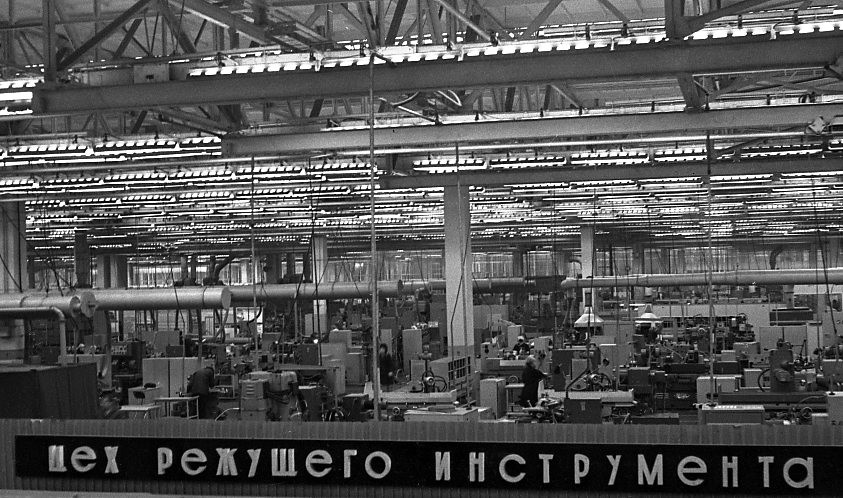 Фото: что в 70-х годах производили в цехе сложно-режущего инструмента «КАМАЗа»